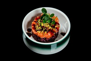 Tartar Negro De Salmón