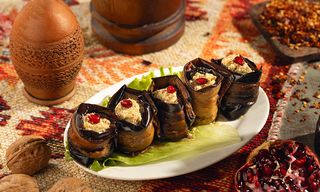 ბადრიჯანი ნიგვზით