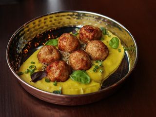 Мітболи курячі з картопляним пюре Валюте (420g)