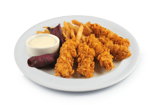 Meniu crispy cu cartofi prăjiți și sos de usturoi