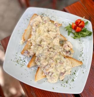 Sotirana piletina sa šampinjonima i parmezanom