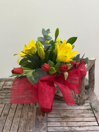 Bouquet de 6 Tulipas e 3 Lilium