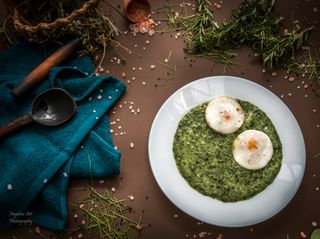 Spanac cu oua si chifla