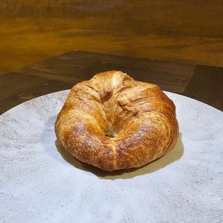 Croissant sin relleno