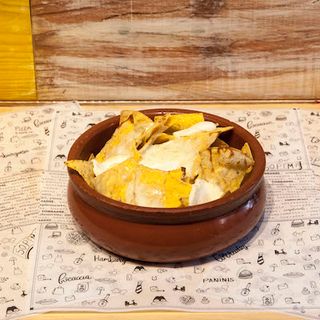 Nachos 5 Quesos