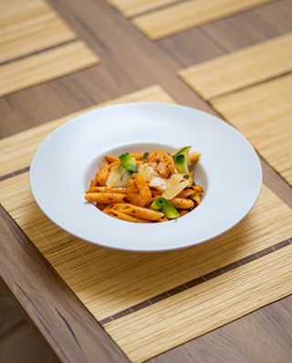 Tagliatelle cu creveti si zucchini 