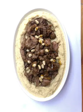 Hoummous Bil Lahme
