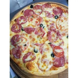 Піца Салямі Велика (700г)