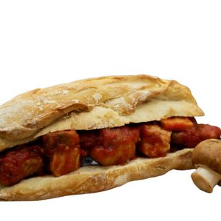 Bocadillo De Magra Con Tomate