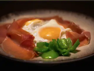 Patatas De Huevos Rotos