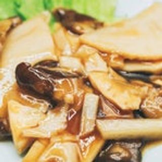 209. Bambù e funghi saltati