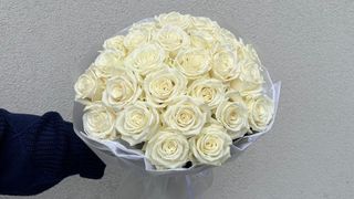 Bukiet White Rose, rozmiar L, 25 białych róż