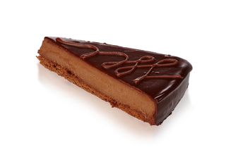 Шоколадова торта с Линд (120г)