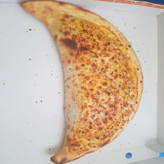 Pizza Bombay Calzone (Pequeña)