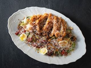 Салат з куркою "кріспі" (320g)