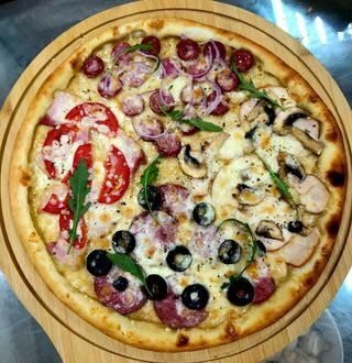 Піца 4 сезона (30 см/500г)