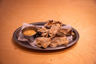 Berenjena frita con mayomiel