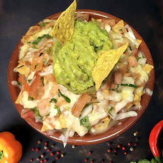 Nachos XL con guacamole