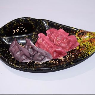 43. GYOZA ROSA Y VIOLETA