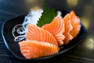 Sashimi de salmón (5 uds) 