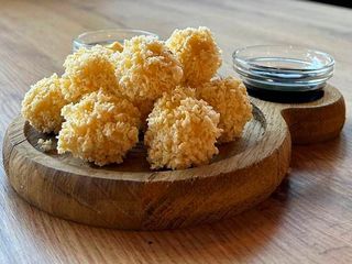 Кульки з крем сиром та зеленю (130/40г)