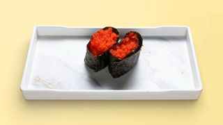273.Гункан маги с тобико хайвер