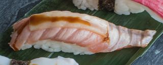 8 Nigiri Sake Cheese (1 Pieza)