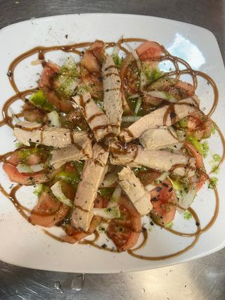Tomate Aliñado Con Melva