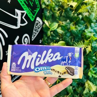 CHOCOLATINA MILKA OREO WHITE