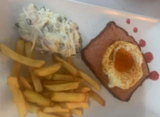 Pastel De Carne Con Huevo