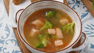 Суп с сёмгой и брокколи