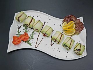 Рулетики из кабачков