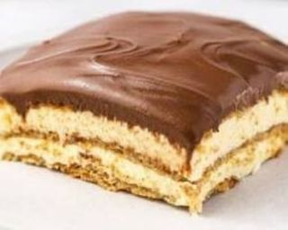 Шоколадова еклерова торта