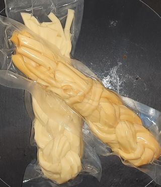 Сир коса копчена (140-150г)