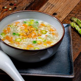 Supă de fructe de mare cu sparanghel 