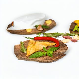 Empanadilla de queso azul y nuez