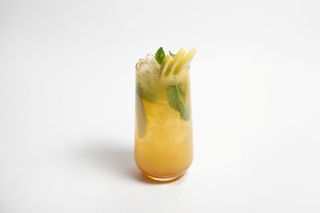 Лимонад яблоко-персик