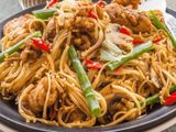 Fried Noodles Chicken