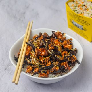 Piletina sa kineskim kupusom i kineskim pečurkama