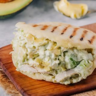 Arepa Reina Pepiada