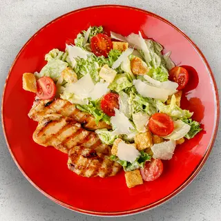 Salata Caesar cu file de pui