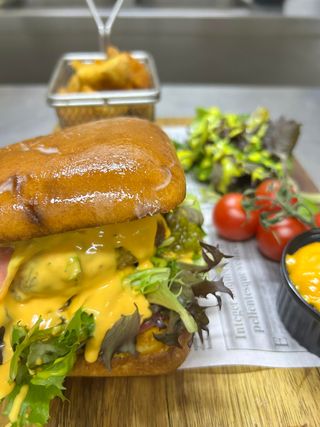 Бургер с говеждо месо