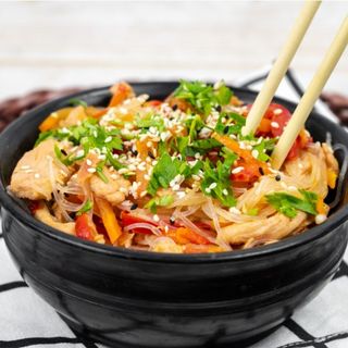 Фунчоза з куркою 