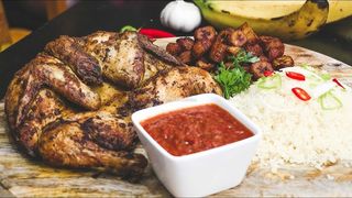 Poulet ( Entier ) + Attiéké