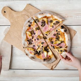 Pizza cuatro estaciones