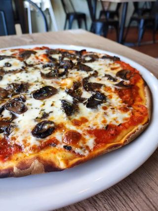 Pizza Funghi