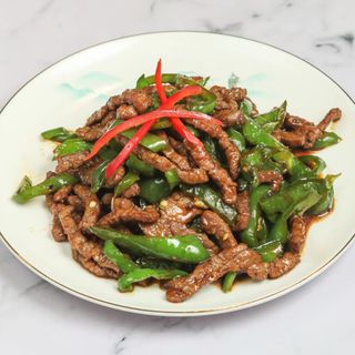 Ternera Añojo con Pimientos y Salsa de Pimienta Negra