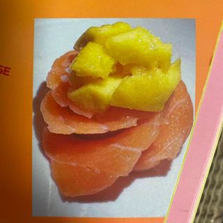 S32.FLOR SASHIMI DE ATUN 