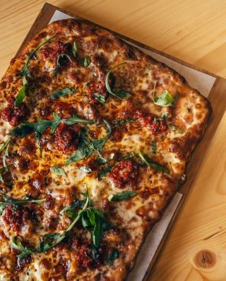 Pizza (1/2 m.)