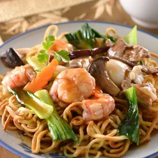 19 Spaghetti saltati con gamberi